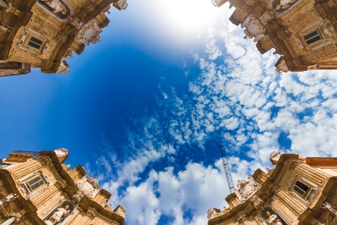 palermo sizilien ferien guide sizilianische städte quattro canti altstadt barock sehenswürdigkeit