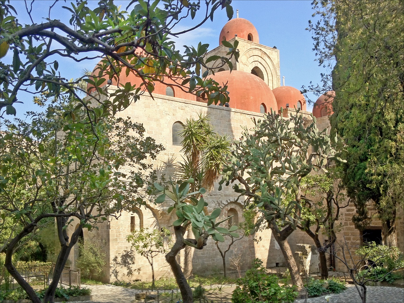 palermo san giovanni degli eremiti sizilien ferien guide kunst kultur