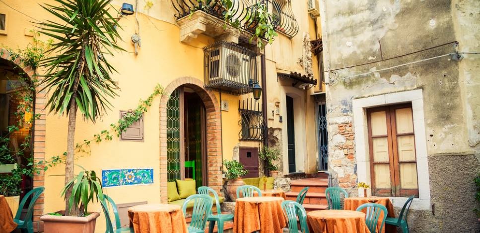 sizilien ferien information taormina ferienhaus villa stadtzentrum altstadt restaurant