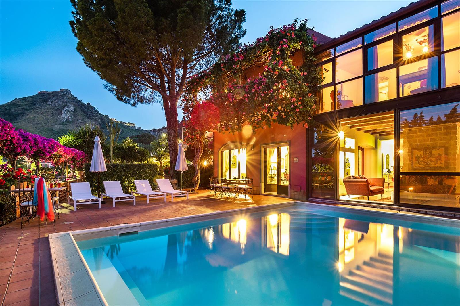 Taormina Luxusvillen mit Pool 